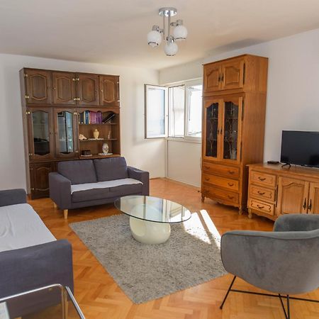 Sunny Apartment Omiš Exteriör bild