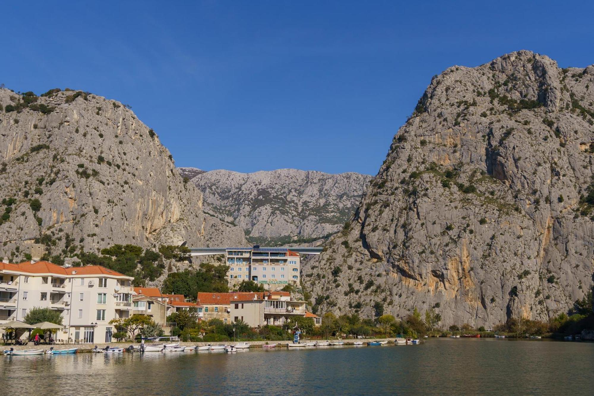 Sunny Apartment Omiš Exteriör bild