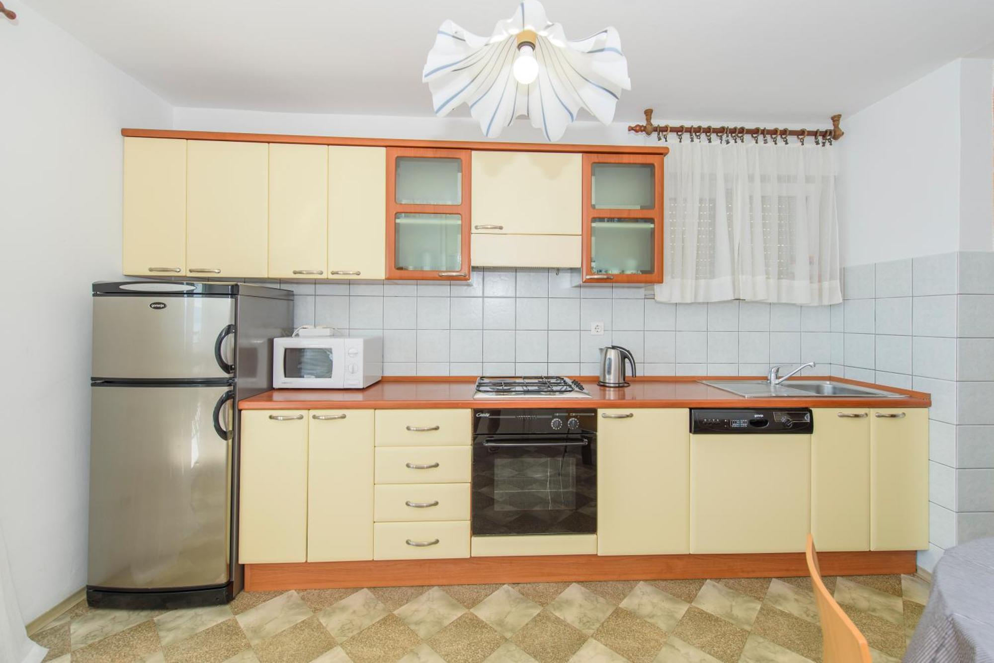 Sunny Apartment Omiš Exteriör bild