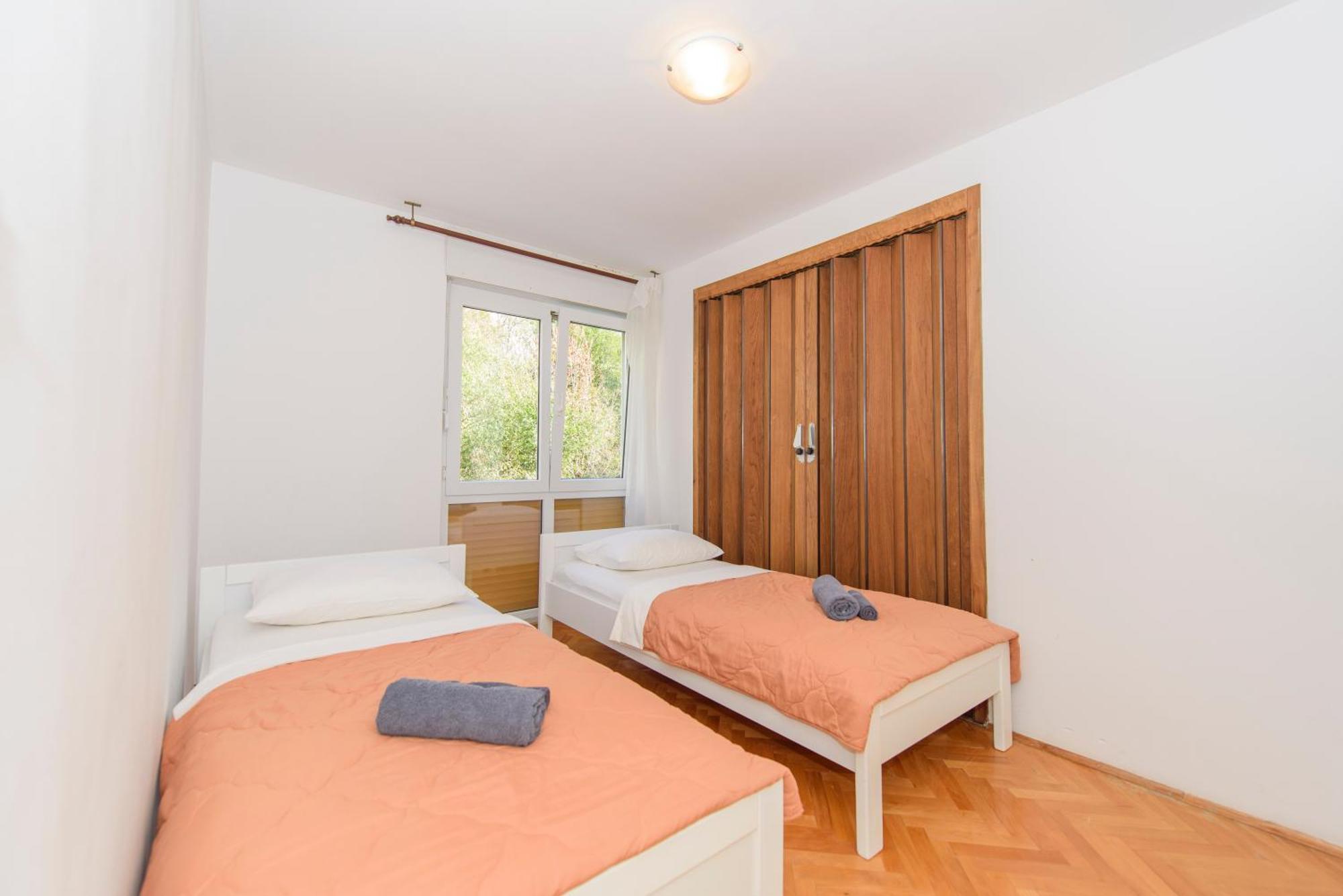 Sunny Apartment Omiš Exteriör bild