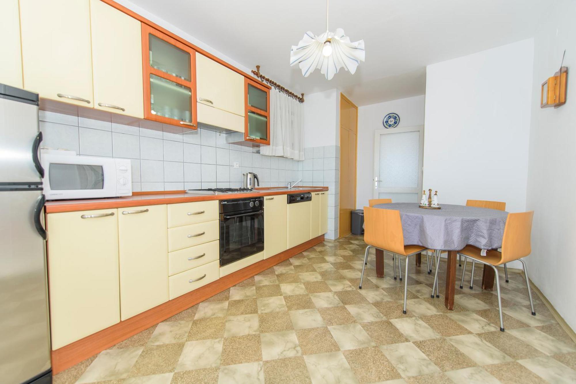 Sunny Apartment Omiš Exteriör bild